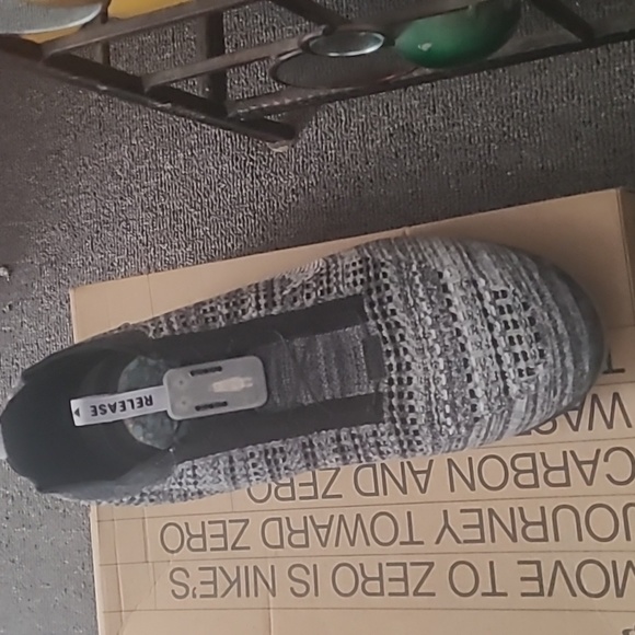 Brand NEW Nike vapormax 2020 edition - Picture 2 of 5